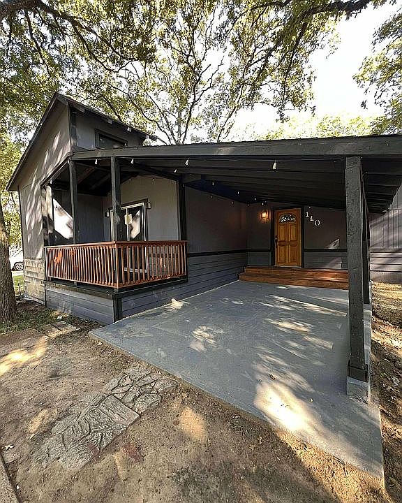 1st image of 140 Doe Run Rd