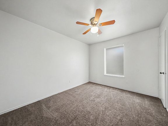 2nd image of 1604 Windward Dr #C