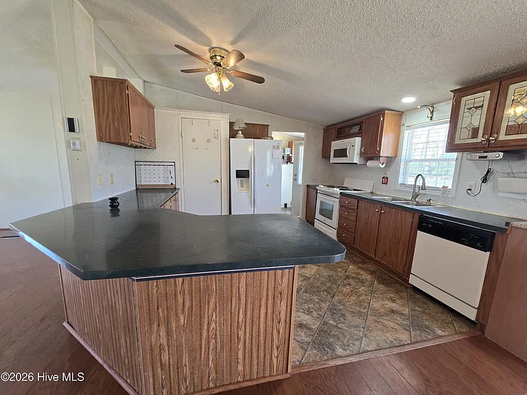 432 Woodville Rd — Photo 4