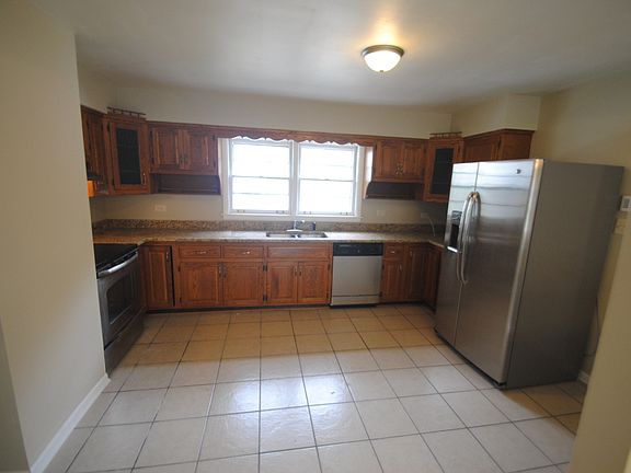 5th image of 847 8th Ave