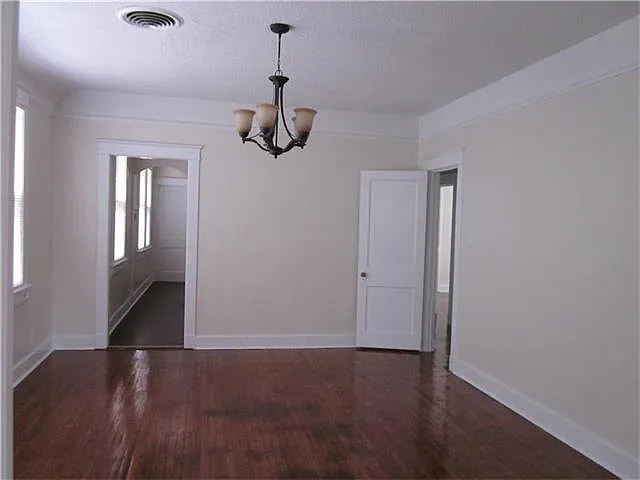 2209 Jefferson Ave — Photo 4