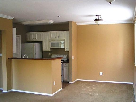 2nd image of 3860 Elijah Ct Unit 1025