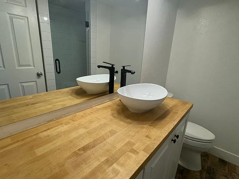 664 N 960 E — Photo 13