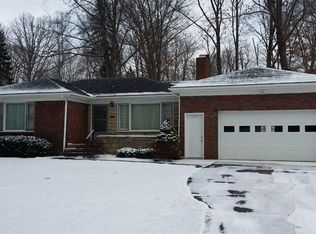 7233 Elmland Ave, Poland, OH