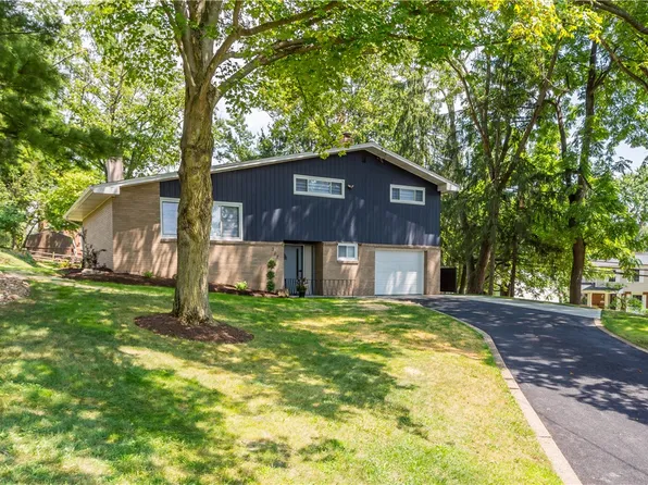 367 Marbury Rd, Bethel Park, PA 15102