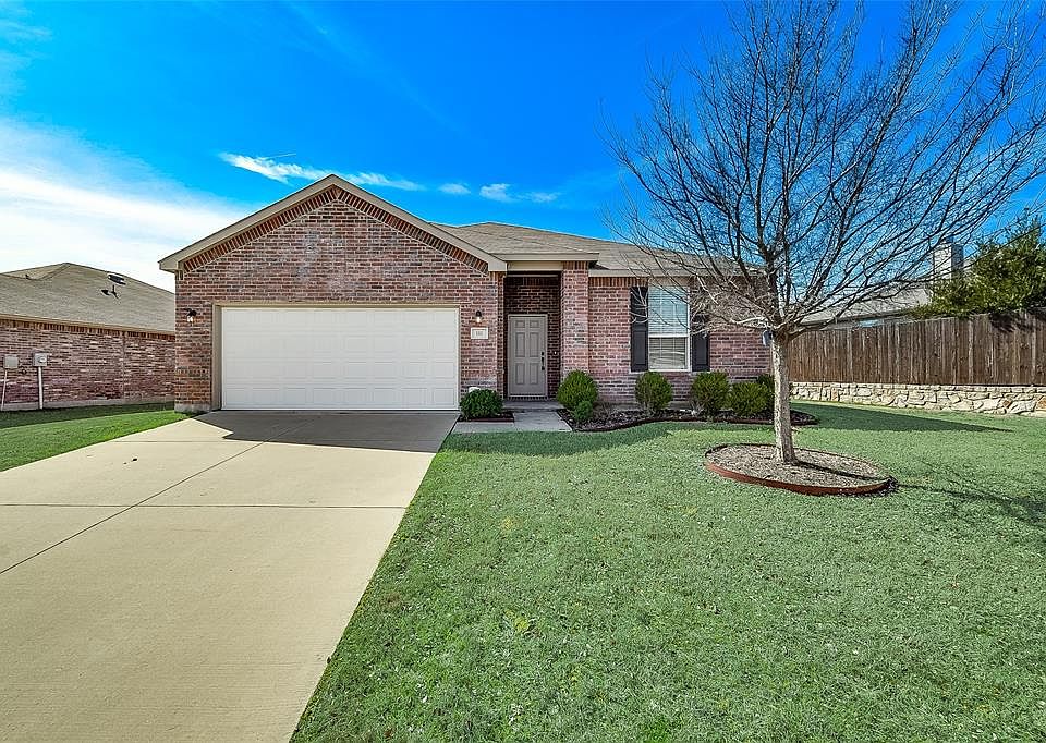 1st image of 111 Abelia Dr