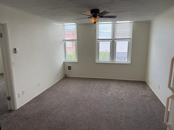 220 SW 3rd St #3, Fruitland, ID 83619