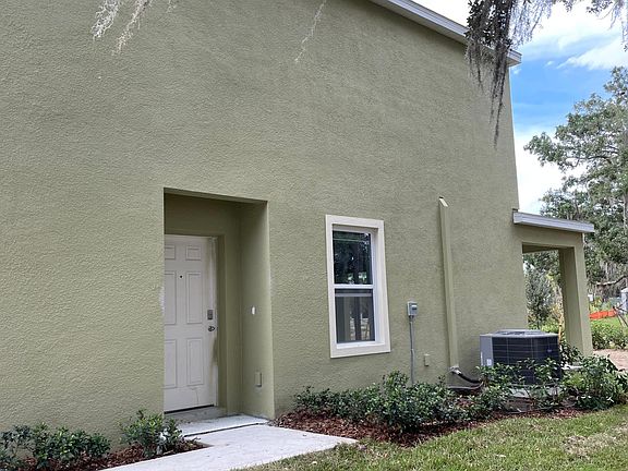 3rd image of 4247 Hackleford Cir