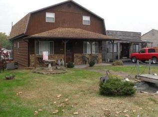206 4th St W, South Point, OH 45680