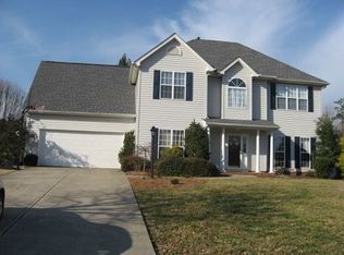 1602 Moonstone Dr, Matthews, NC 28105