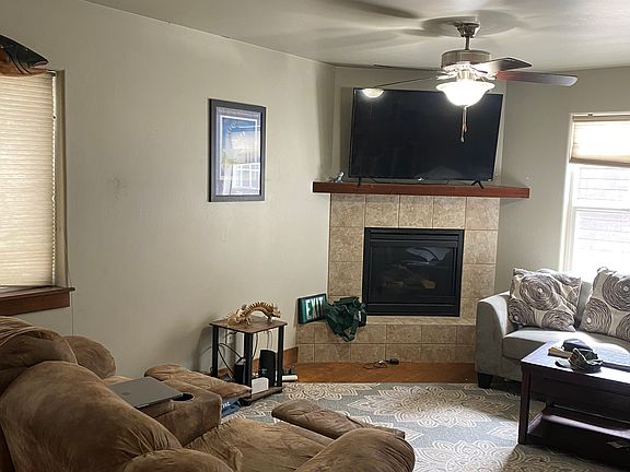 2nd image of 3852 Potosi St