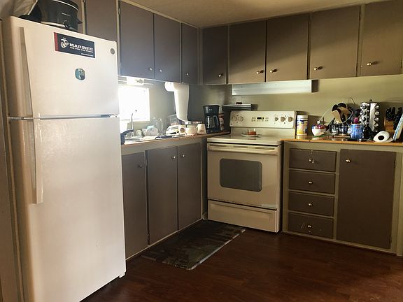 3rd image of 19 Stephens Ave