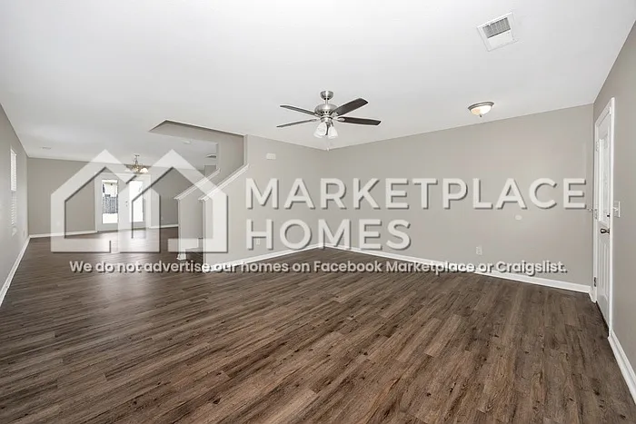 3 bed, 2.0 bath, 2026 sqft, $1,549 — Photo 4