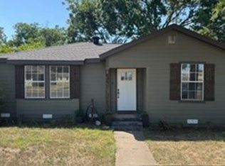 821 College St, Cleburne, TX 76033