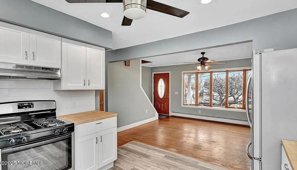 64 Waackaak Ave, Keansburg, NJ - View 3