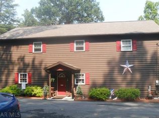 270 Cypher Beach Rd, Hopewell, PA 16650