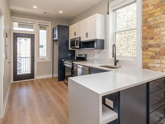 2nd image of 1840 W Augusta Blvd #1REAR