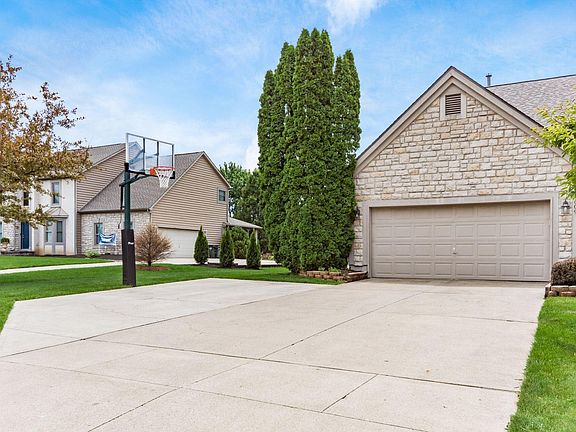 2nd image of 4009 Dorset Ct