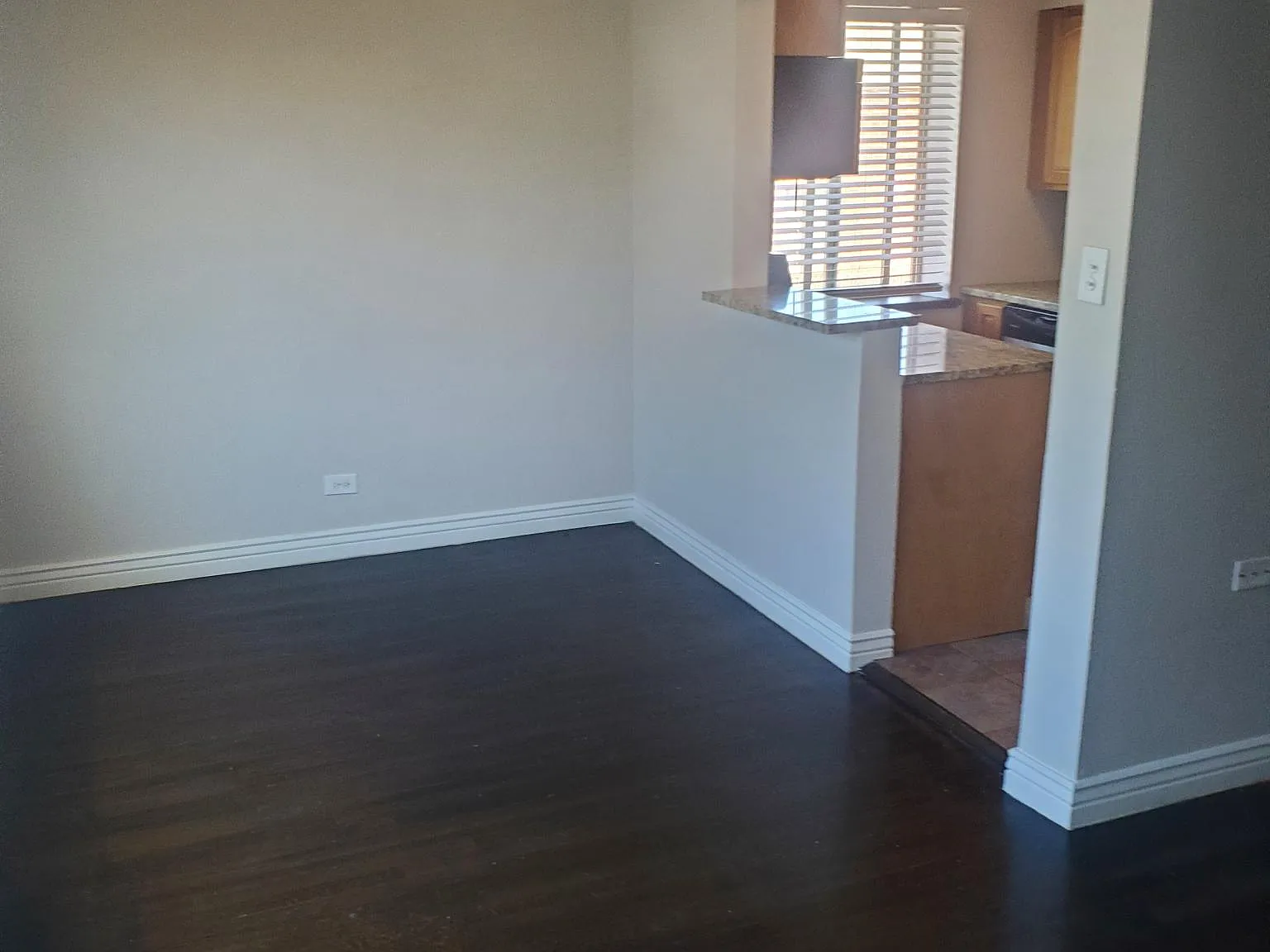 2 bed, 750 sqft, $1,095 — Photo 4