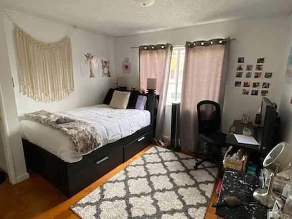 5th image of 320 Kentucky St APT C