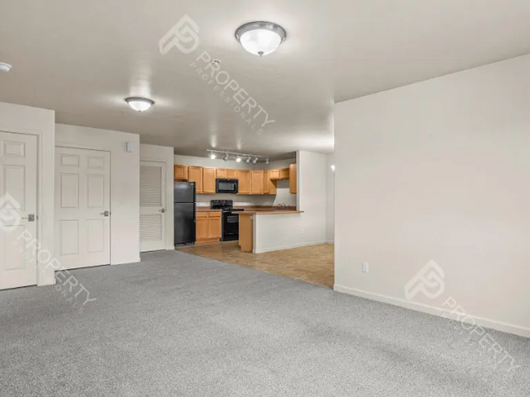 3037 Coal Mine Ave #F — Photo 28
