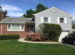 219 Poe St, Hartsdale, NY 10530