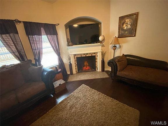 3rd image of 2759 Lily Cir