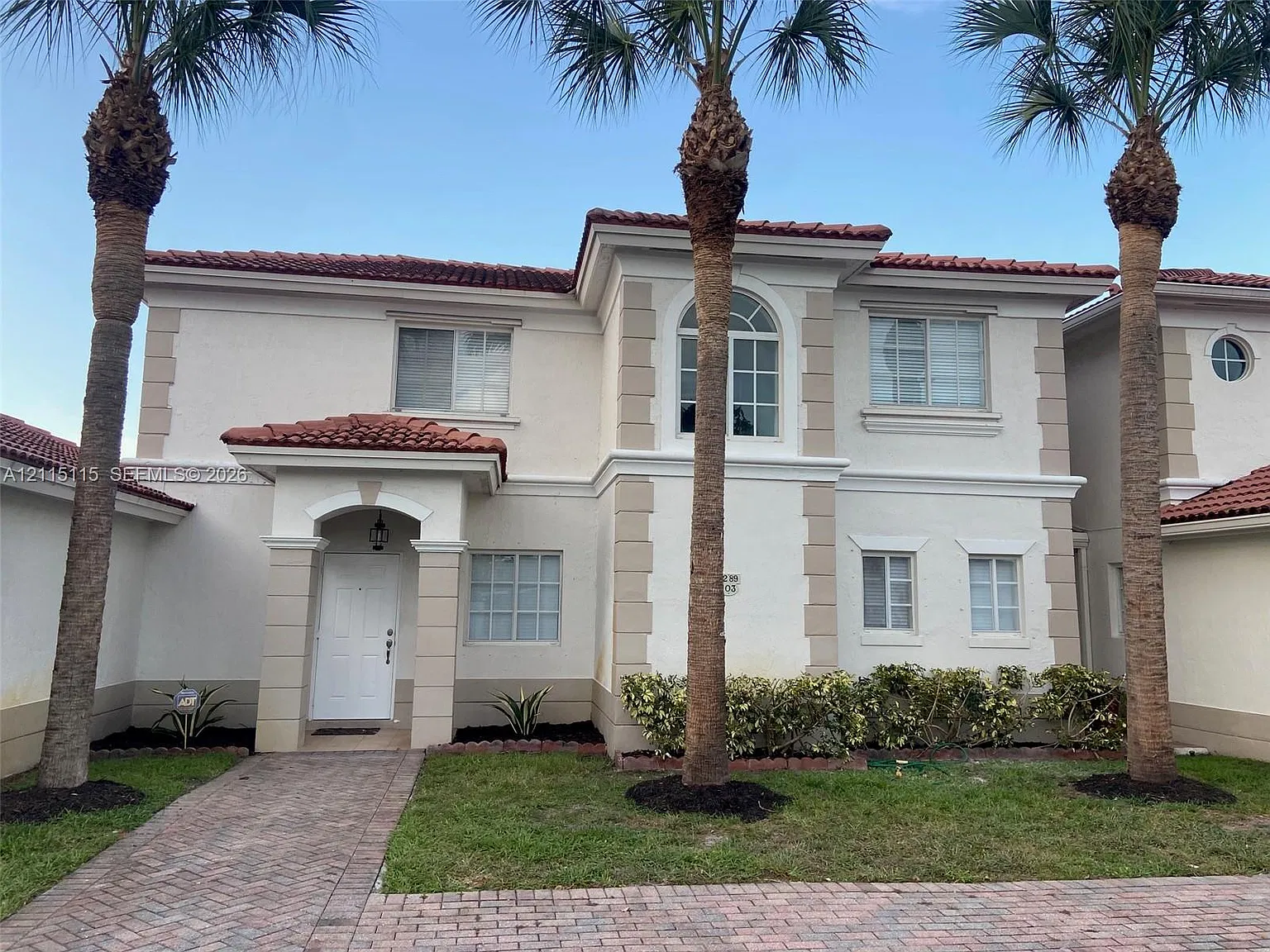 Bella Colina Condo — Photo 1