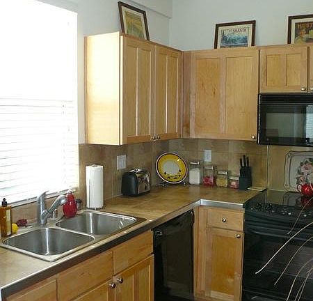 2nd image of 1101 Martin Luther King Ave NE #1