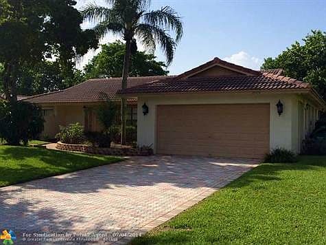 2nd image of 10419 NW 2nd St