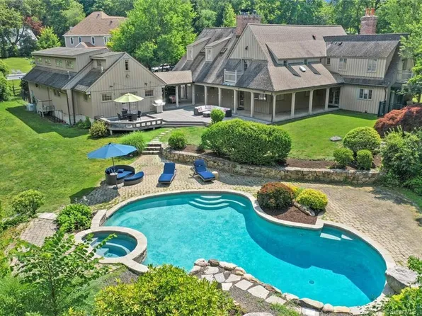 3 Ridge Farms Road, Norwalk, CT 06850