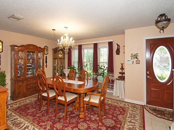 4th image of 8115 Cantura Mls