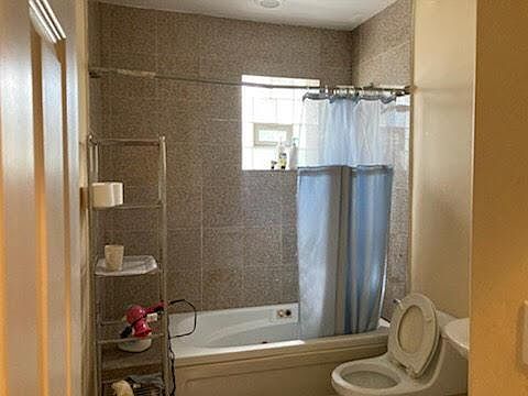 4th image of 3851 N Kedvale Ave #3