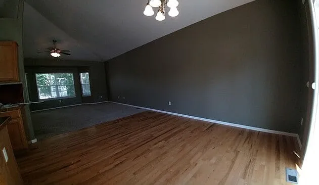 16212 Ginger Ave — Photo 8