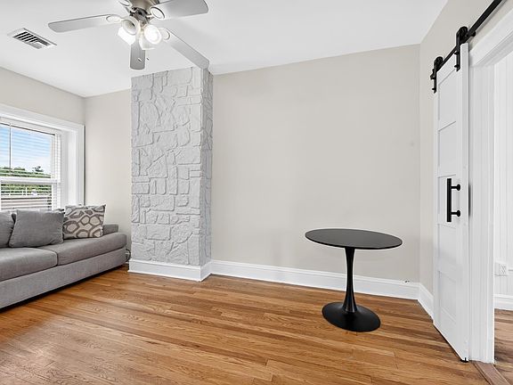 5th image of 7 Whitman Ave #2