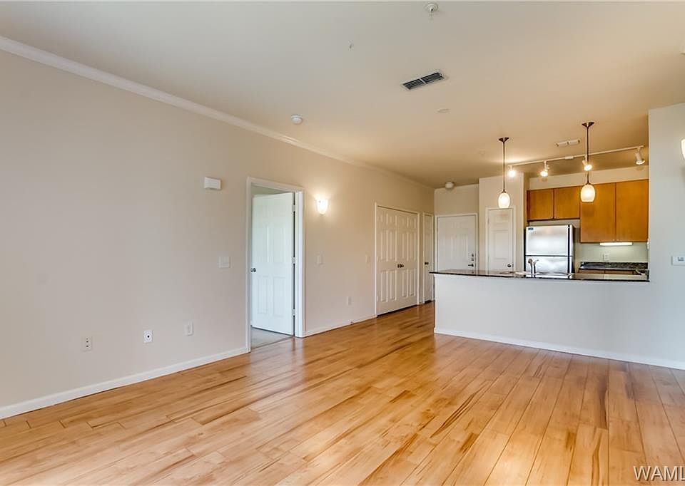 1st image of 1901 5th Ave E Unit 3320