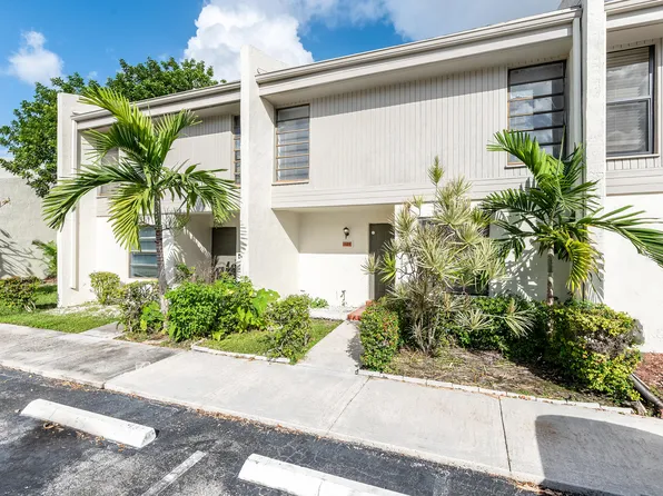 1185 NW 98th Terrace #133, Pembroke Pines, FL 33024