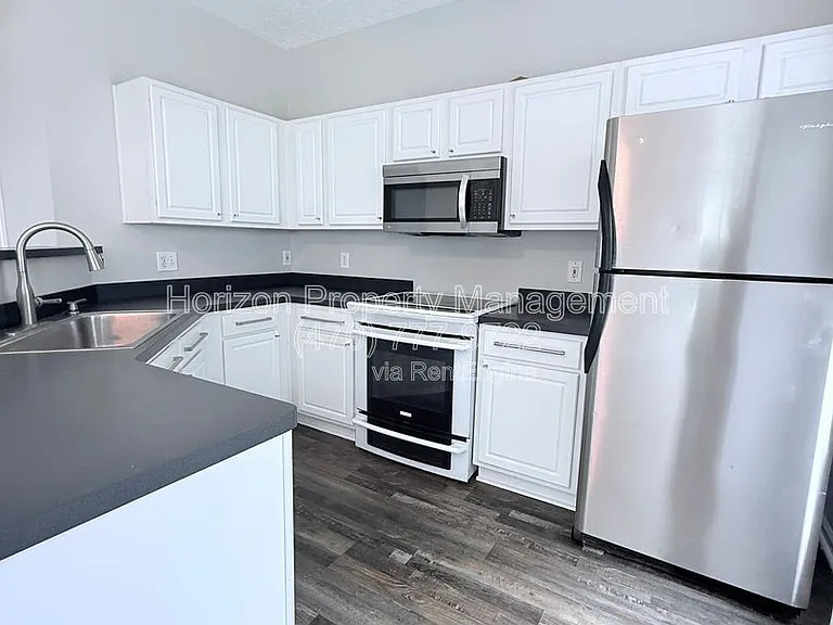 59 Berkeley Pl — Photo 8