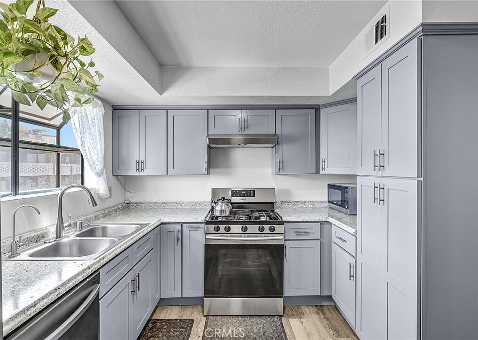 1st image of 15404 Jackson St #9