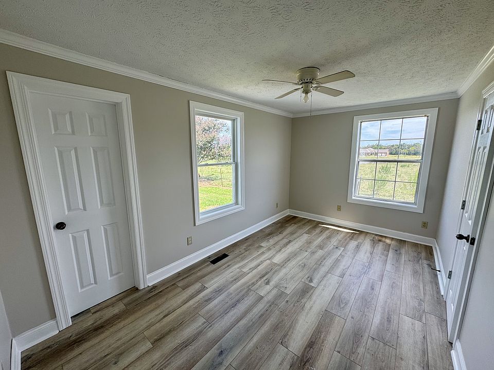 2nd image of 16260 Poplar Creek Rd