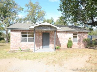 301 E Carlos Ave, Bristow, OK 74010