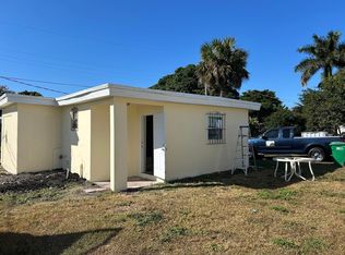 371 Banyan Ave, Pahokee, FL 33476