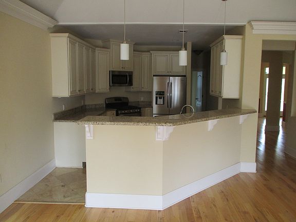 4th image of 6758 Argonne Blvd
