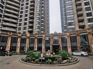 15 Northtown Way #1226, Toronto, ON M2N 7A2