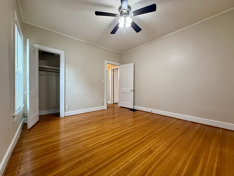 1823 Roanoke Ave #1 — Photo 17
