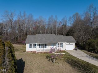 25 Polaris Dr, Fuquay Varina, NC 27526