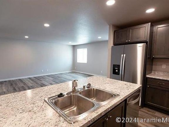 5th image of 4521 Bobolink Ln #308B