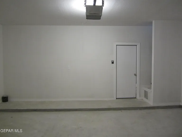 12253 Desert Cliff Ct — Photo 22