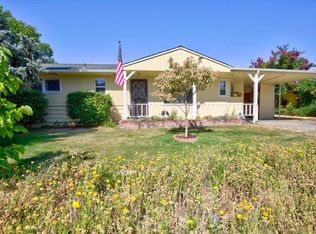 408 NE Baker Dr, Grants Pass, OR 97526