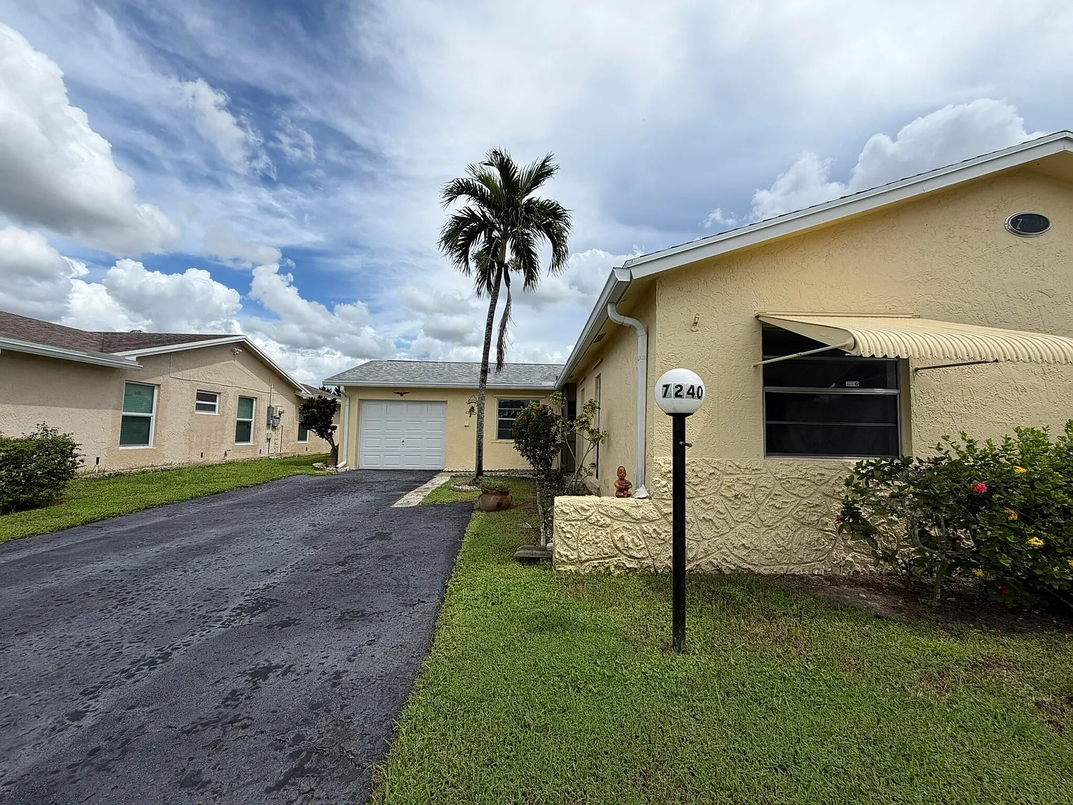 2 bed, 2.0 bath, 1371 sqft, $2,500 — Photo 2